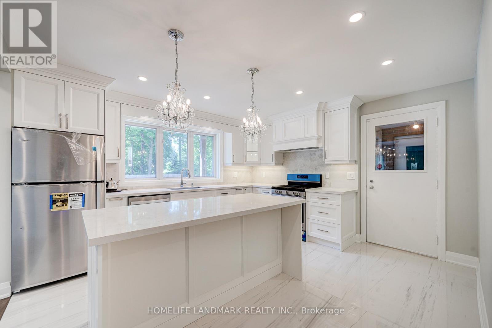7 Knightswood Road, Toronto, Ontario  M4N 2G9 - Photo 15 - C13172134