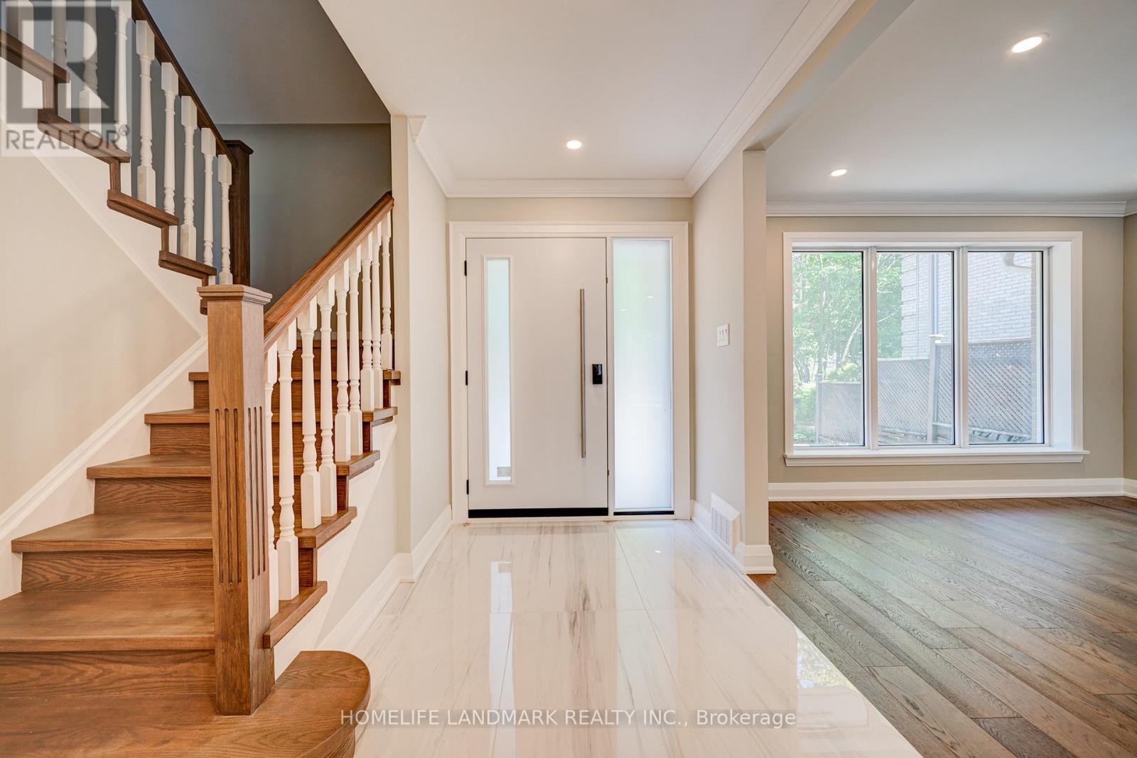 7 Knightswood Road, Toronto, Ontario  M4N 2G9 - Photo 2 - C13172134