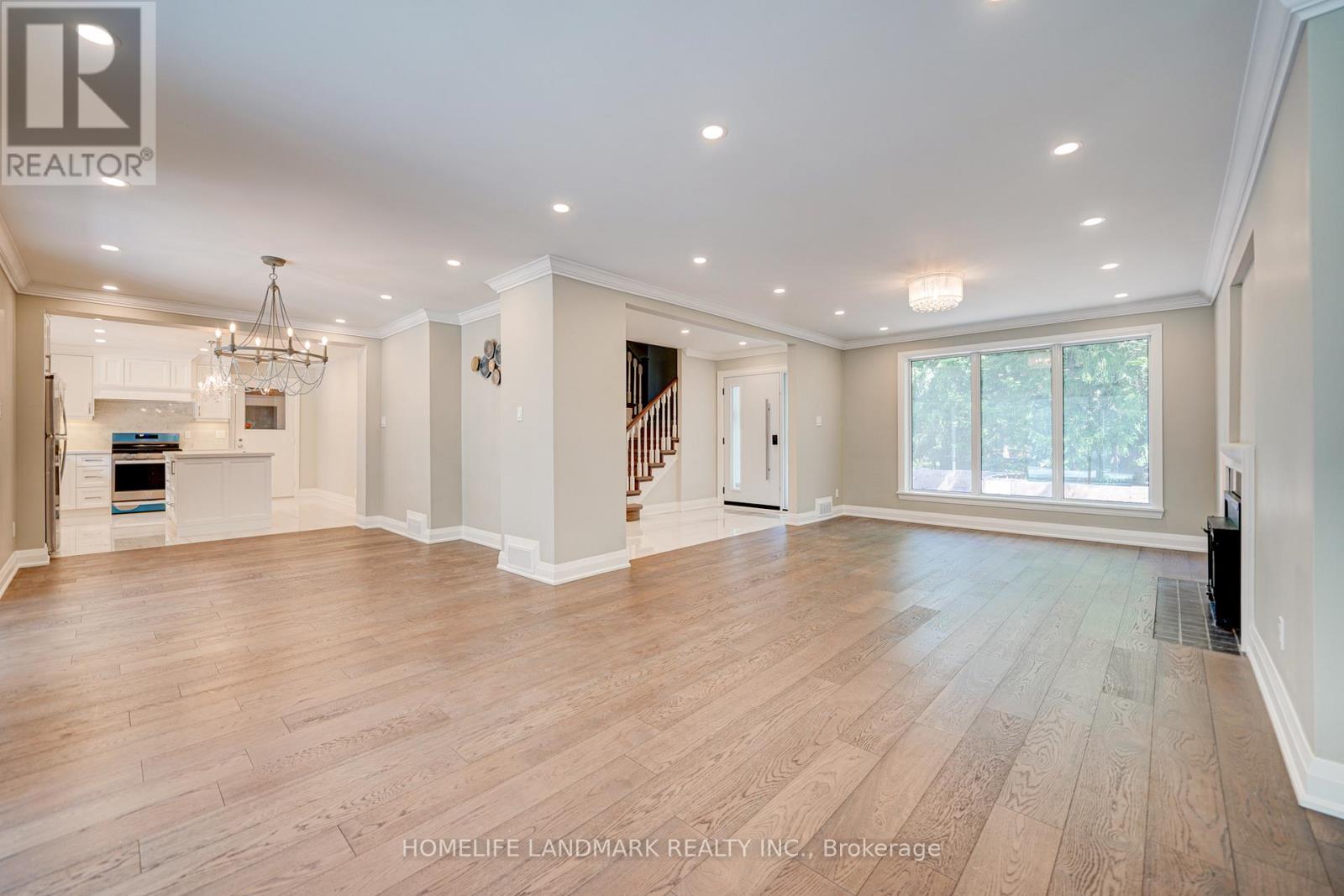 7 Knightswood Road, Toronto, Ontario  M4N 2G9 - Photo 6 - C13172134