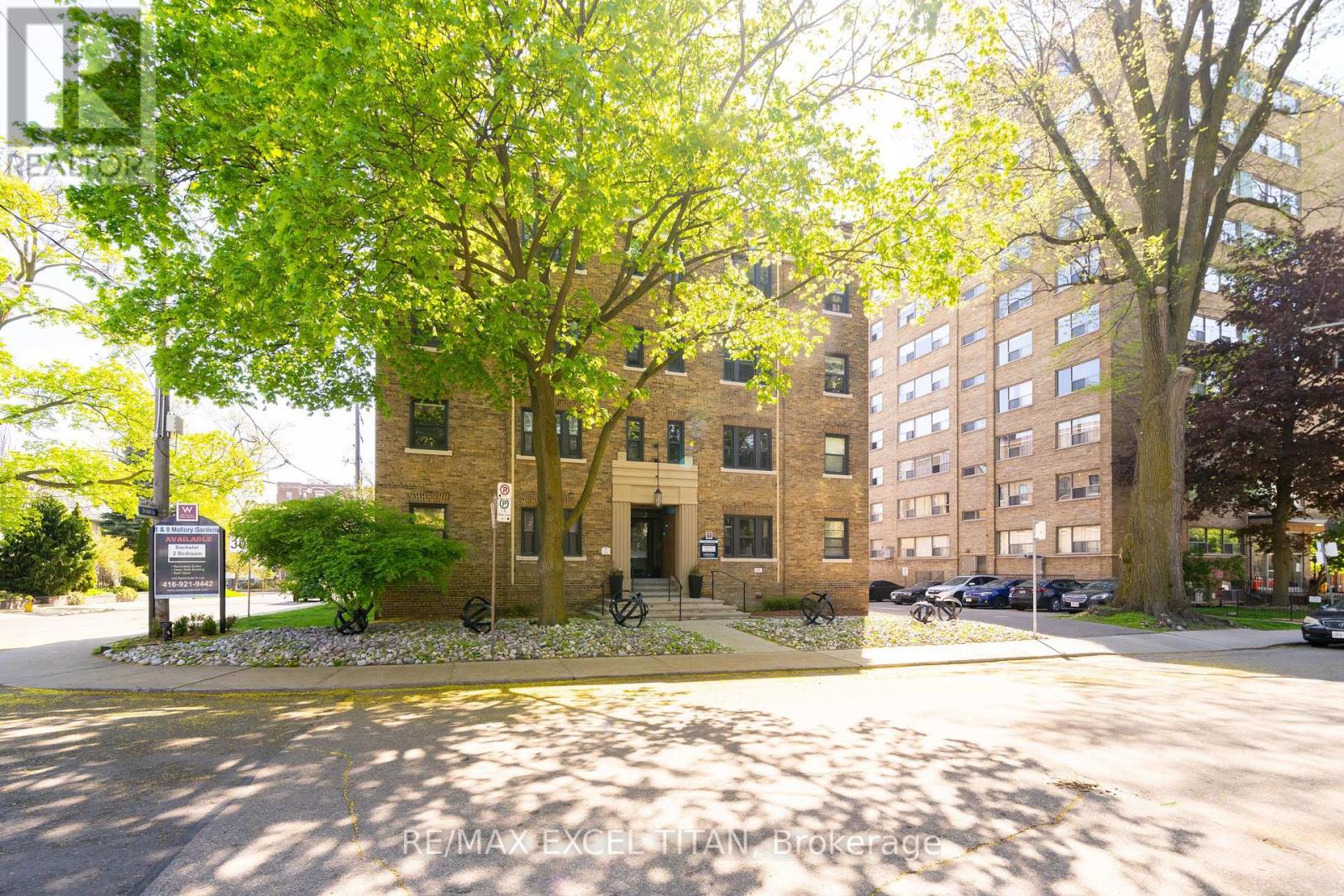 31 - 1 Mallory Gardens, Toronto, Ontario  M4V 2A6 - Photo 1 - C13172142
