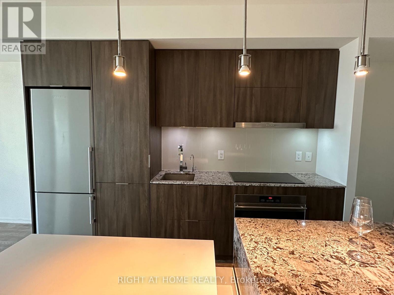 3205 - 1 BLOOR STREET E, Toronto, Ontario