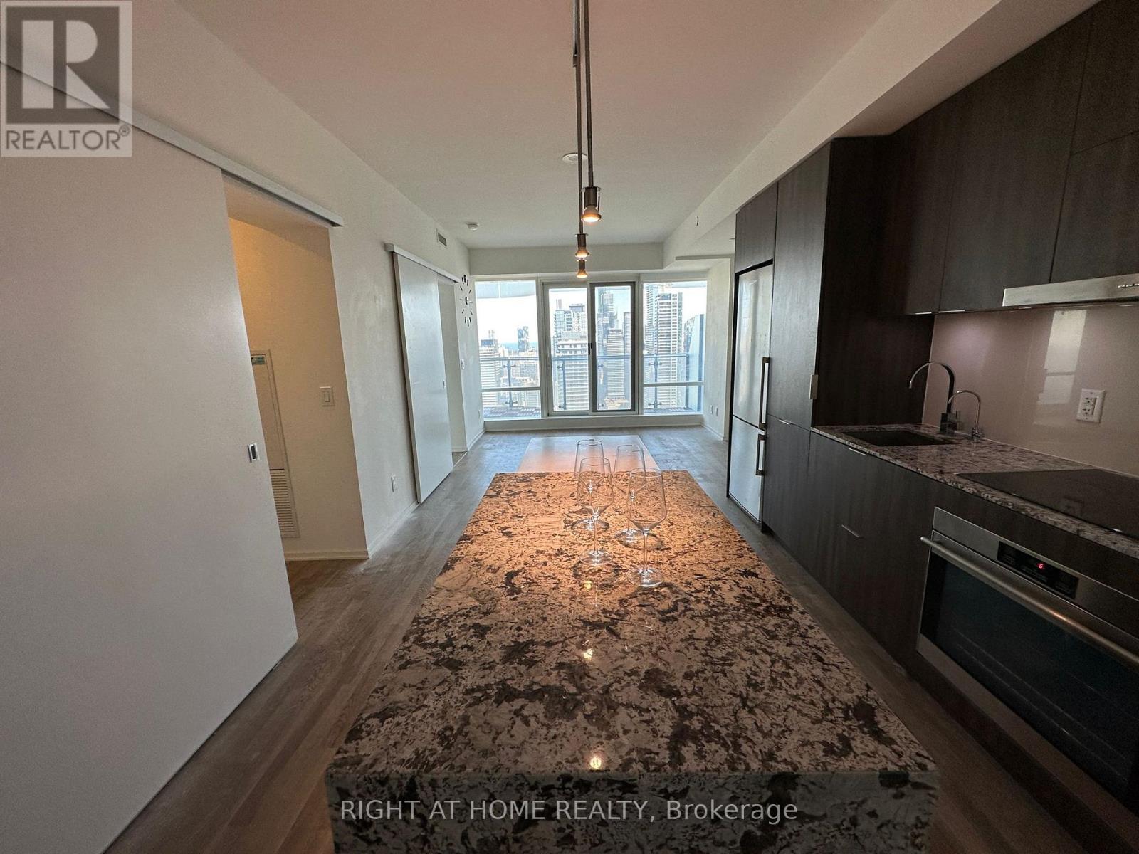 3205 - 1 Bloor Street E, Toronto, Ontario  M4W 0A8 - Photo 4 - C13073092