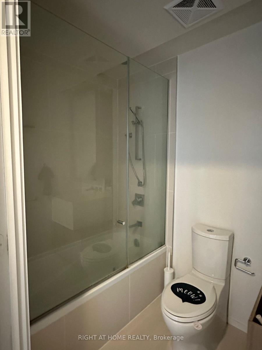 3205 - 1 Bloor Street E, Toronto, Ontario  M4W 0A8 - Photo 17 - C13073092