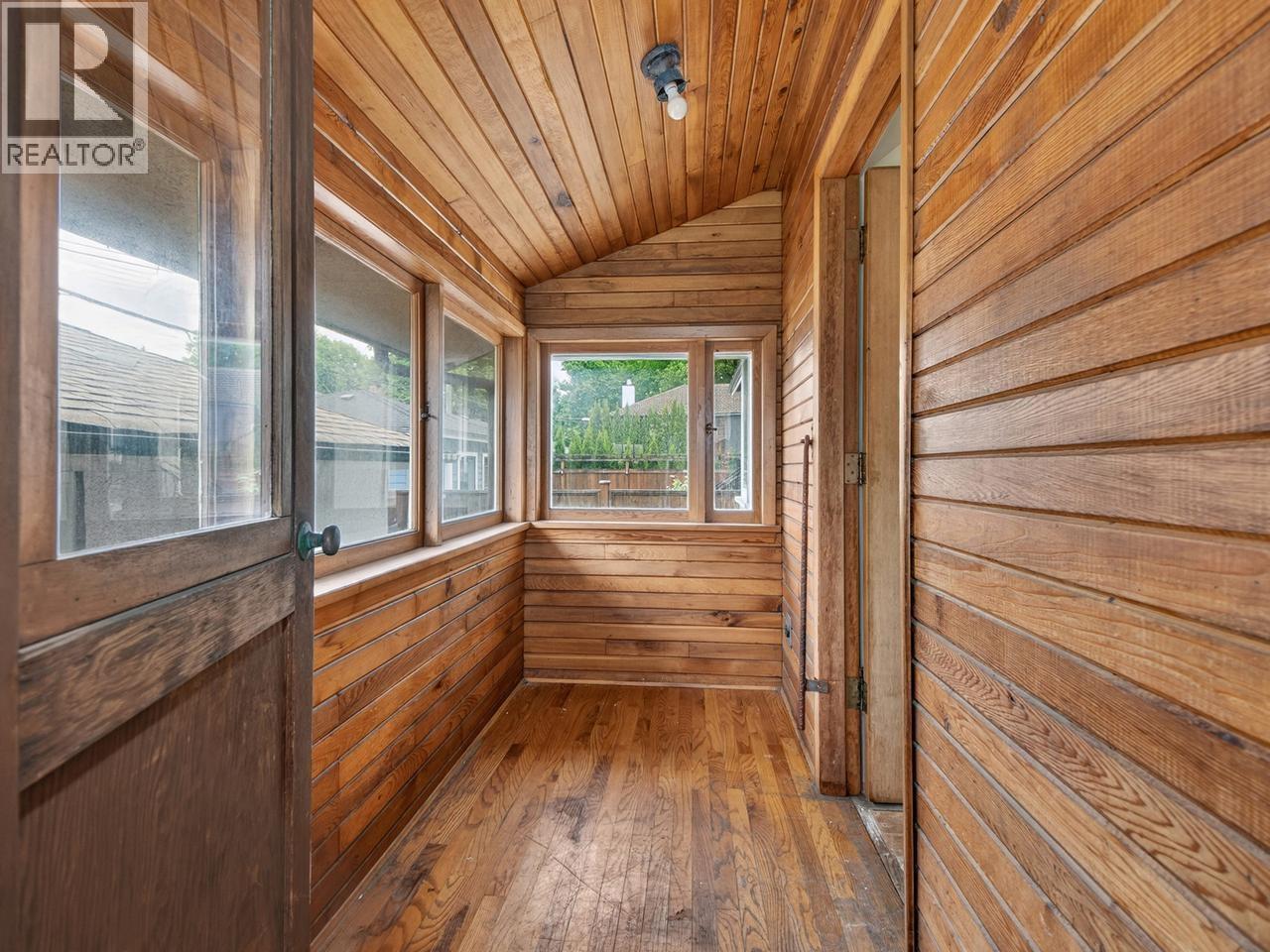 3325 E 49th Avenue, Vancouver, British Columbia  V5S 1L7 - Photo 12 - R3127496
