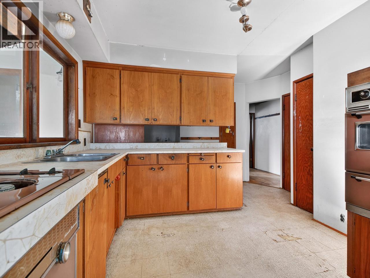3325 E 49th Avenue, Vancouver, British Columbia  V5S 1L7 - Photo 8 - R3127496