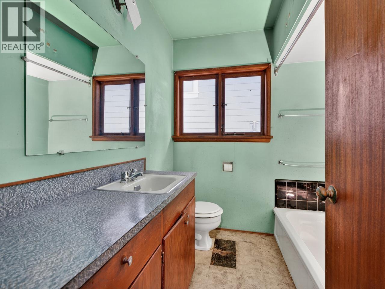 3325 E 49th Avenue, Vancouver, British Columbia  V5S 1L7 - Photo 15 - R3127496