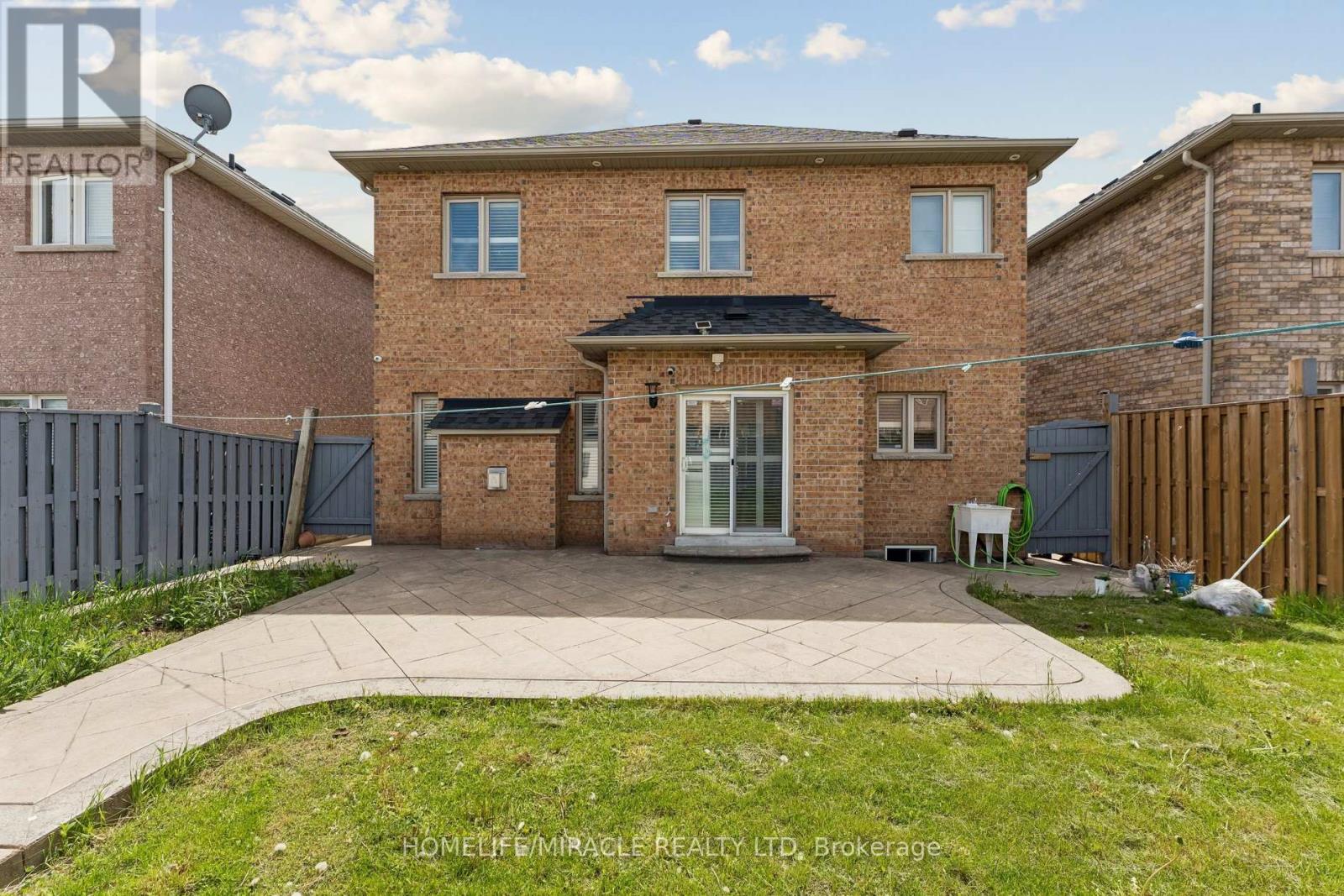 58 Dovehaven Crescent, Brampton, Ontario  L6P 2N8 - Photo 48 - W13155092