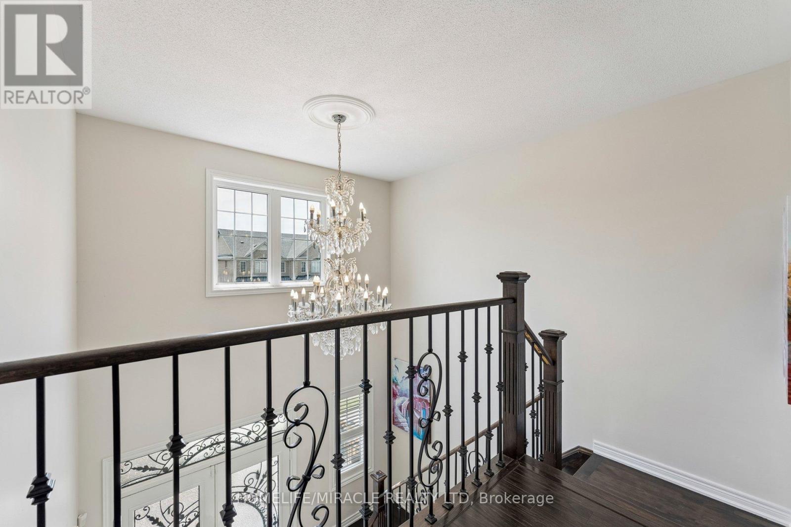 58 Dovehaven Crescent, Brampton, Ontario  L6P 2N8 - Photo 20 - W13155092