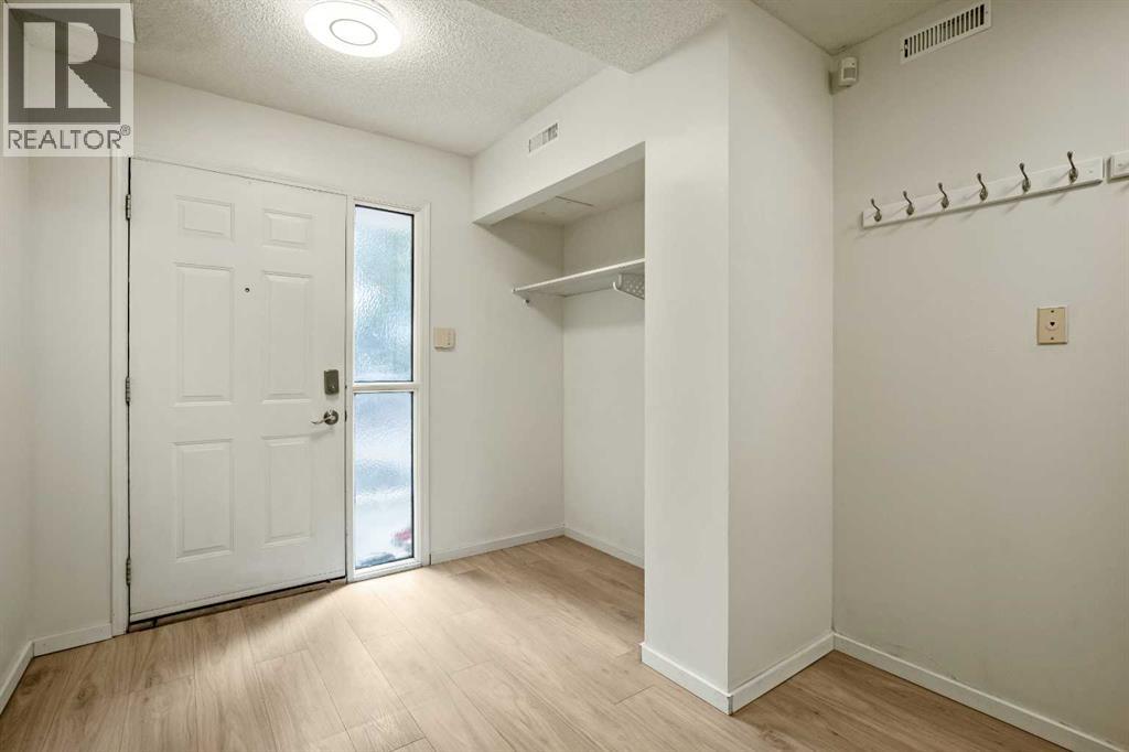 103 Coachway Lane Sw, Calgary, Alberta  T3H 2V9 - Photo 22 - A2290563