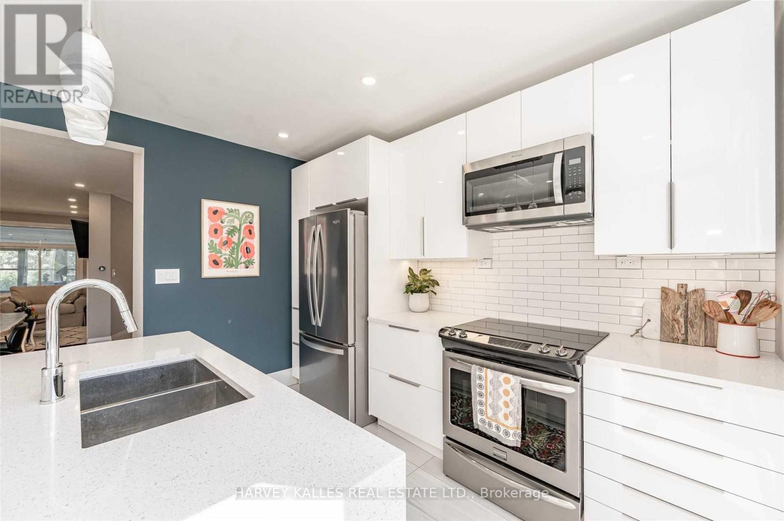 26 Leyton Avenue, Toronto, Ontario  M1L 3T4 - Photo 15 - E13172120