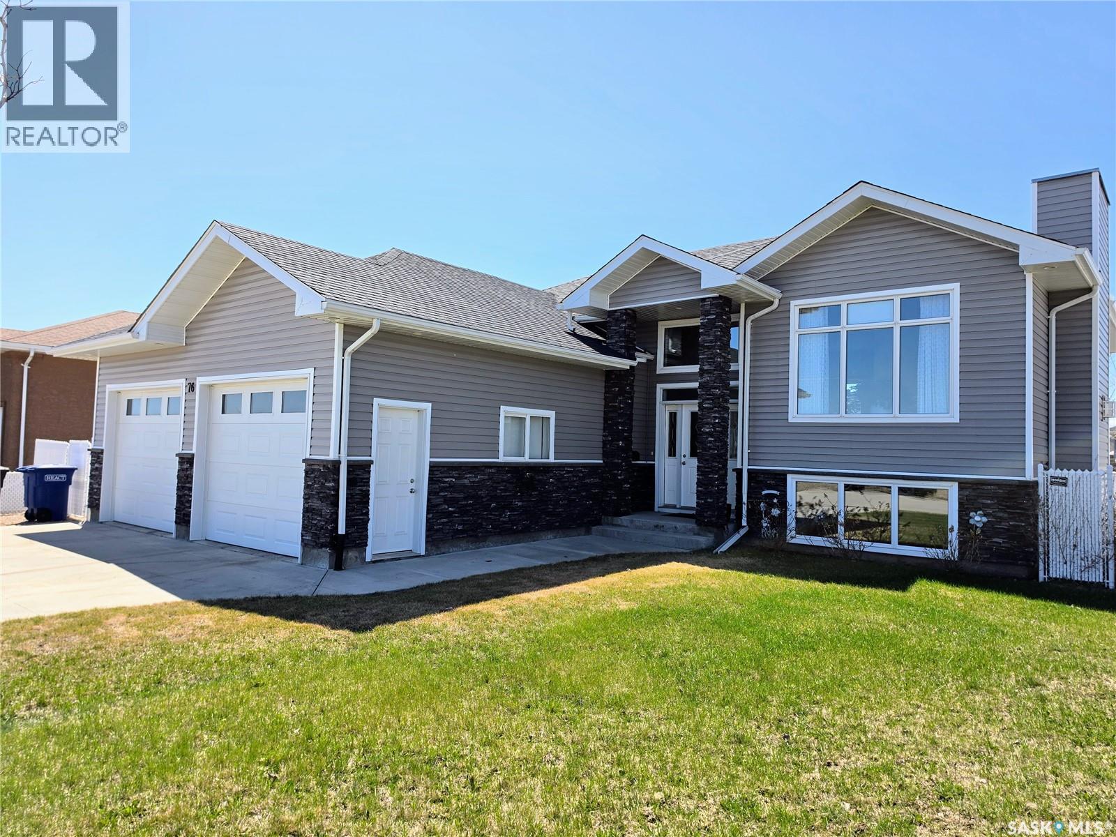 76 101st Street, Humboldt, Saskatchewan  S0K 2A0 - Photo 2 - SK037069