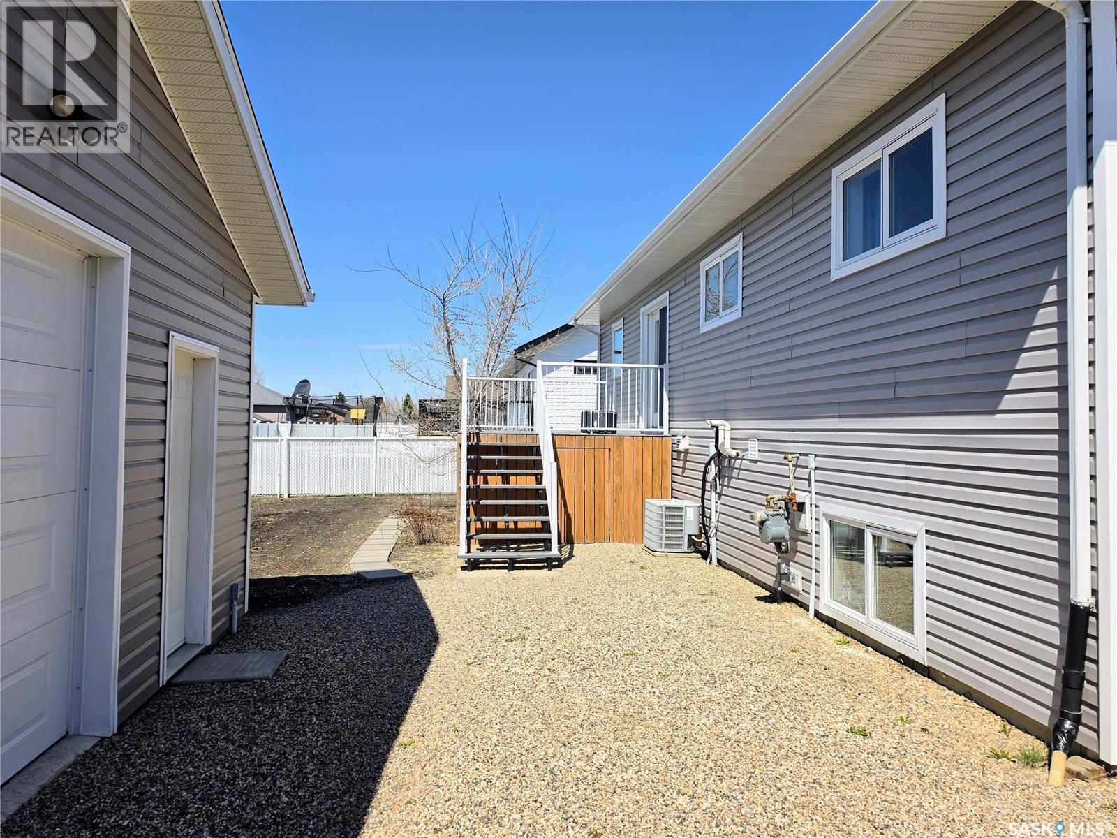 76 101st Street, Humboldt, Saskatchewan  S0K 2A0 - Photo 4 - SK037069