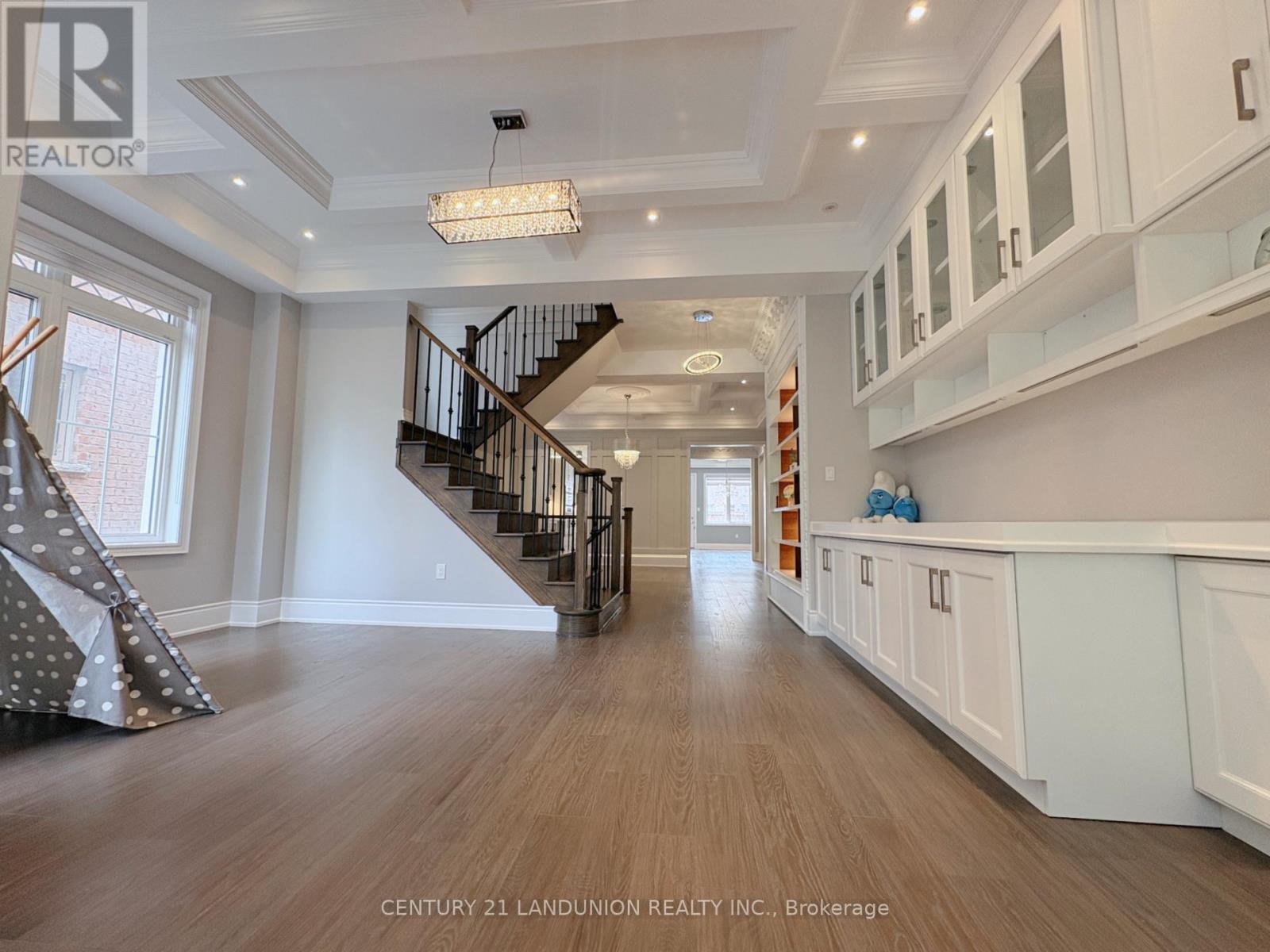 141 Conklin Crescent, Aurora, Ontario  L4G 0Z2 - Photo 2 - N13172122