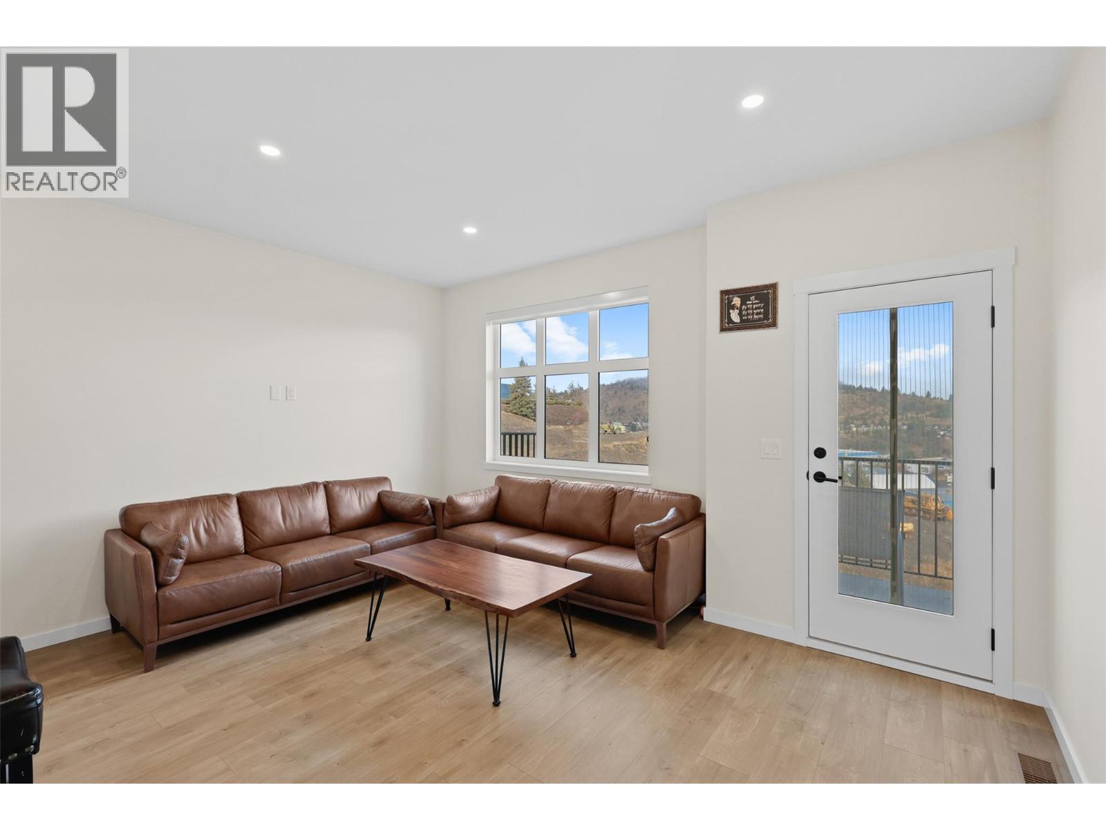 1701 Foxtail Drive Unit# 123, Kamloops, British Columbia  V1S 0B1 - Photo 8 - 10388766