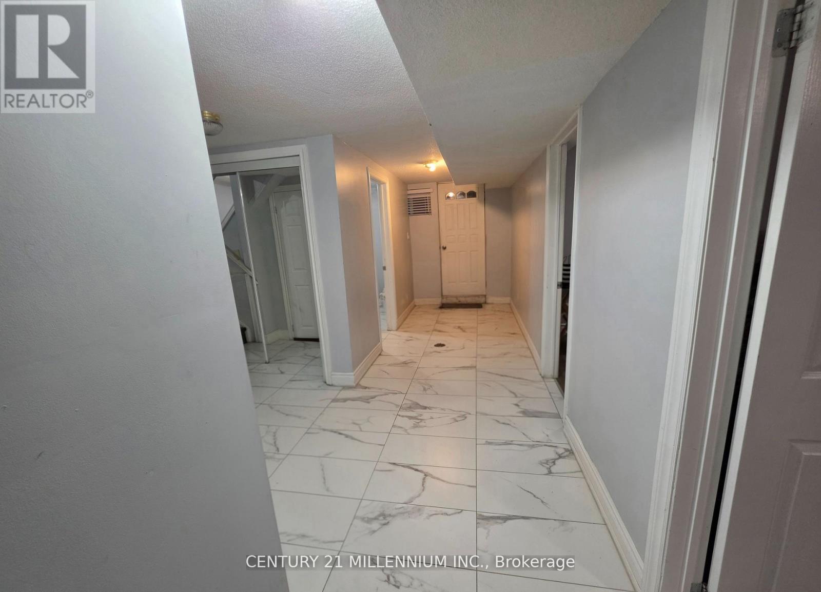 23 Malcolm Crescent, Brampton, Ontario  L6S 3C7 - Photo 10 - W13172140
