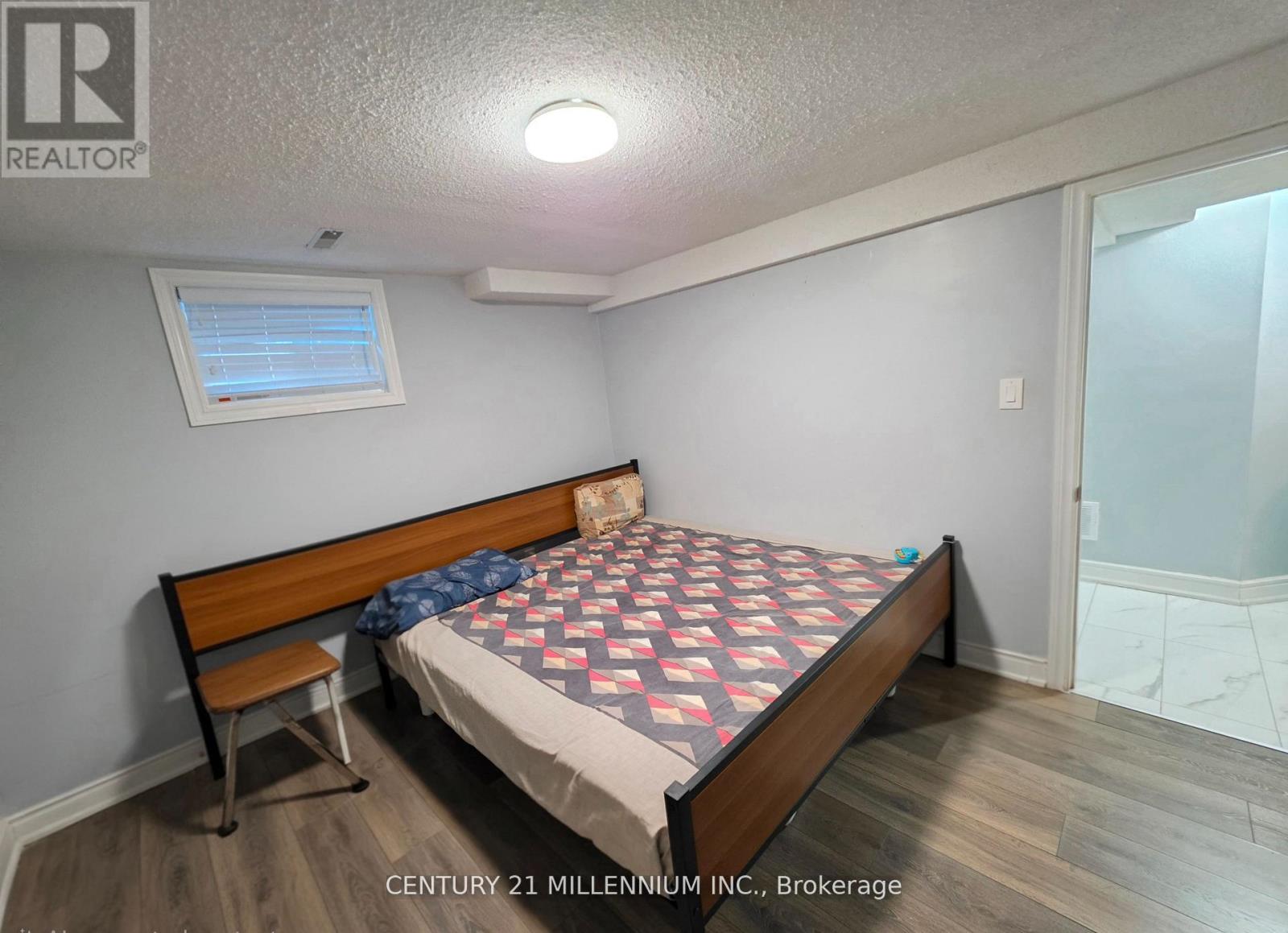 23 Malcolm Crescent, Brampton, Ontario  L6S 3C7 - Photo 17 - W13172140