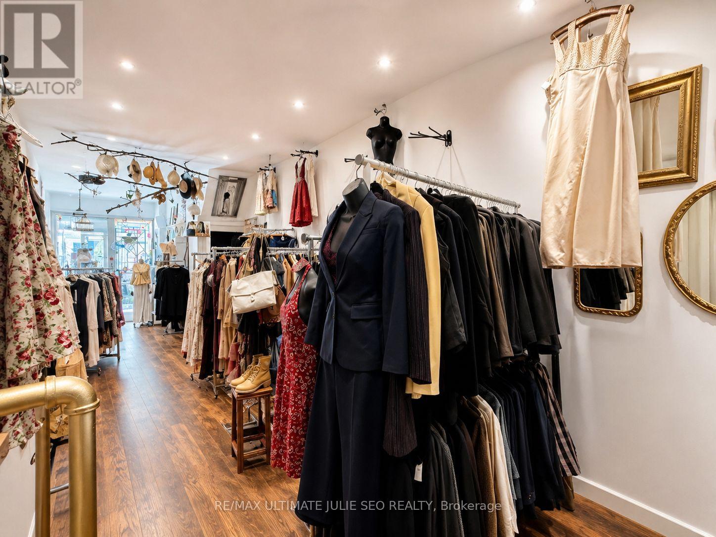 1656 Eglinton Avenue W, Toronto, Ontario  M6E 2H2 - Photo 4 - W13172156