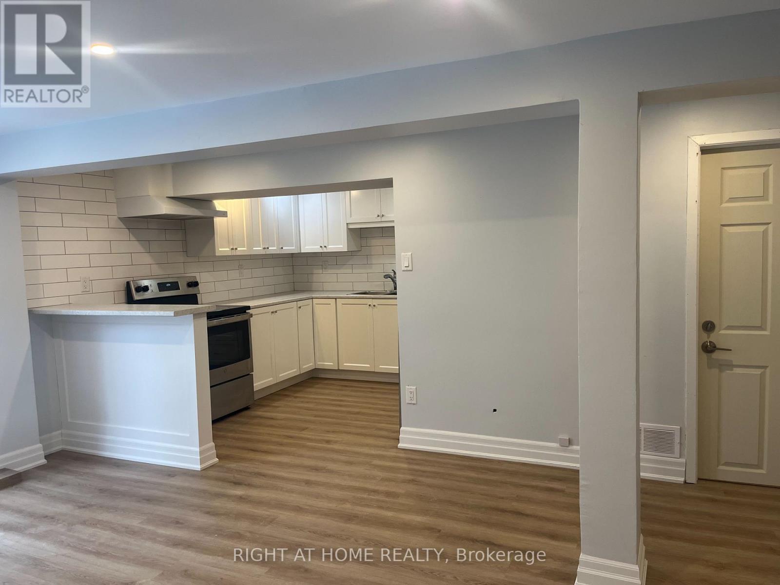 4203 Wheelwright Crescent, Mississauga, Ontario  L5L 2X4 - Photo 4 - W13172192