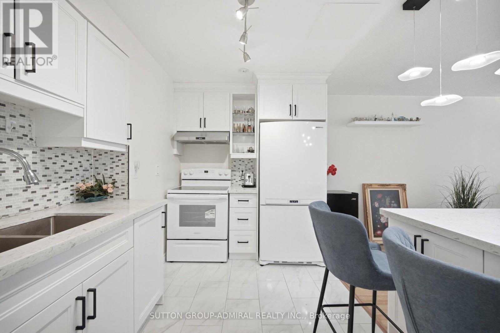 148 - 4005 Don Mills Road, Toronto, Ontario  M2H 3J9 - Photo 8 - C13171232