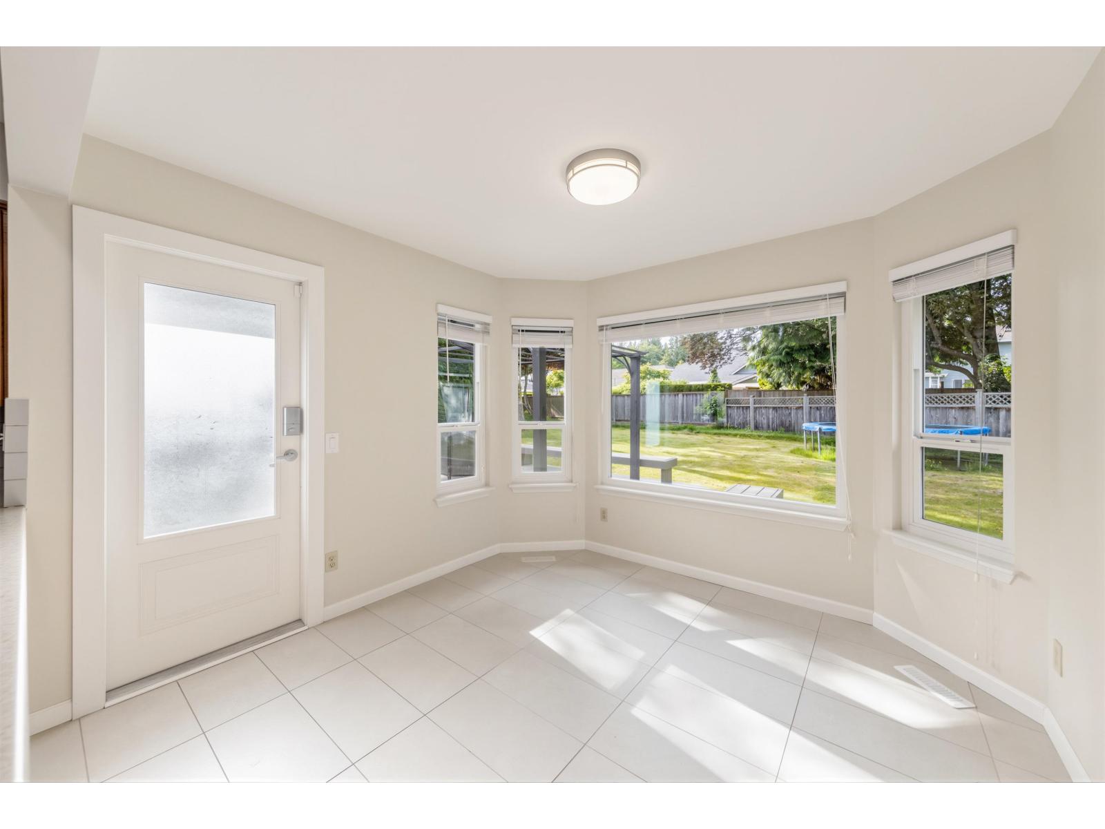 14816 20a Avenue, Surrey, British Columbia  V4A 8L3 - Photo 15 - R3127178