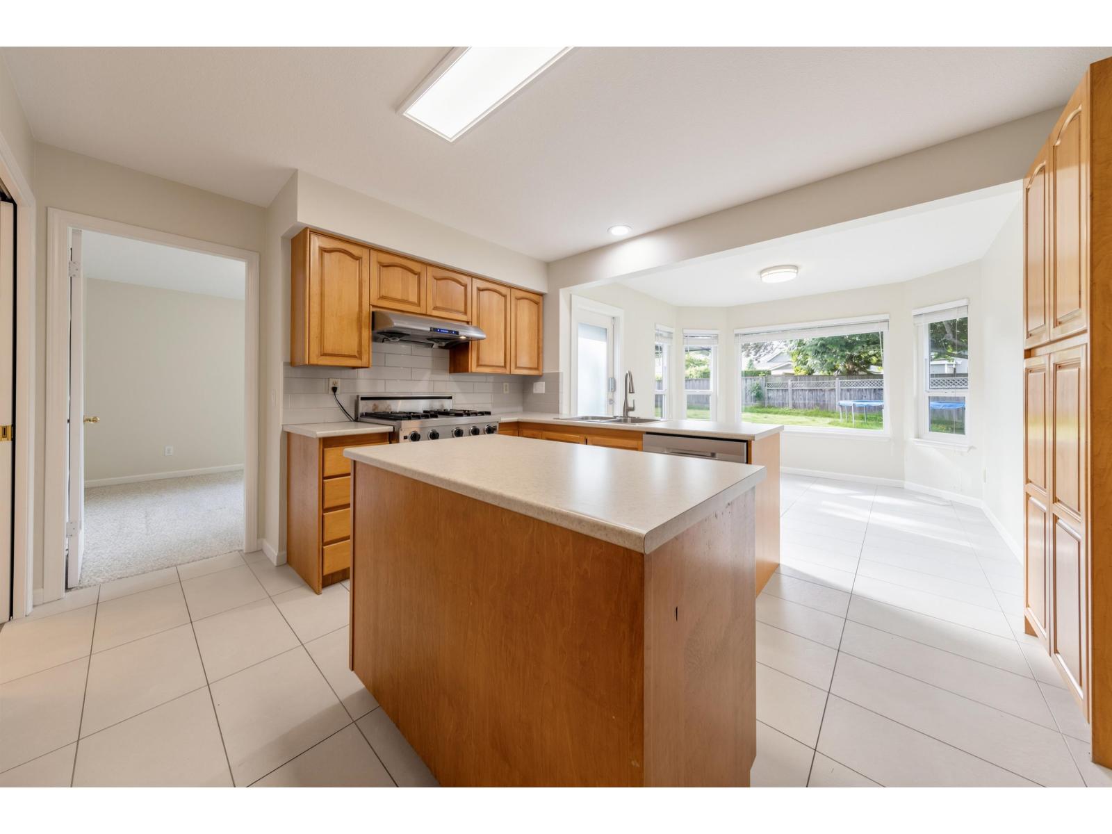 14816 20a Avenue, Surrey, British Columbia  V4A 8L3 - Photo 11 - R3127178