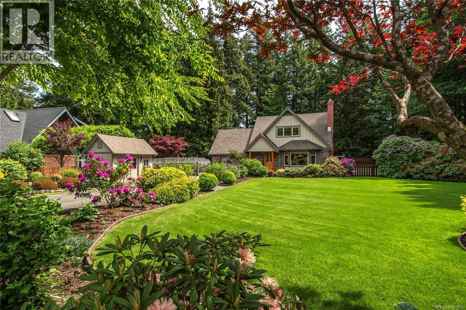 3095 Martin Rd, Campbell River