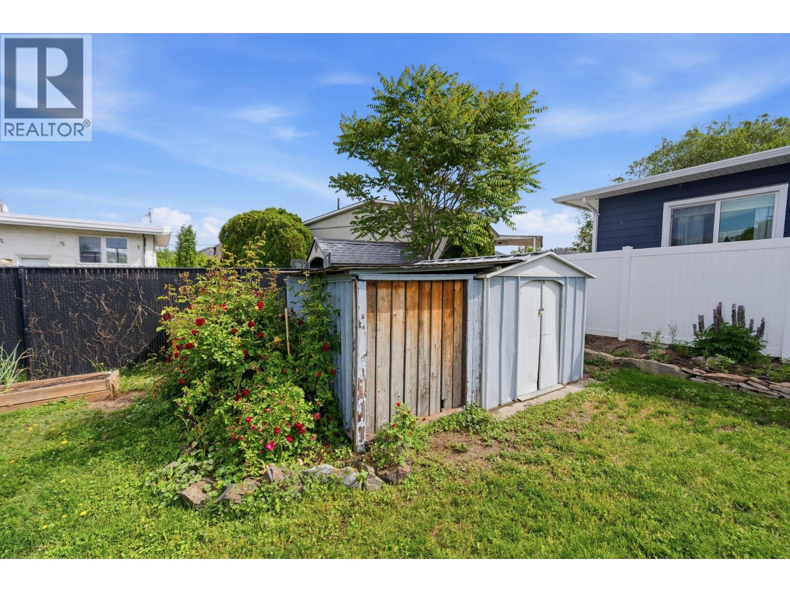 1614 Bernard Avenue, Kelowna, British Columbia  V1Y 6R9 - Photo 47 - 10384287