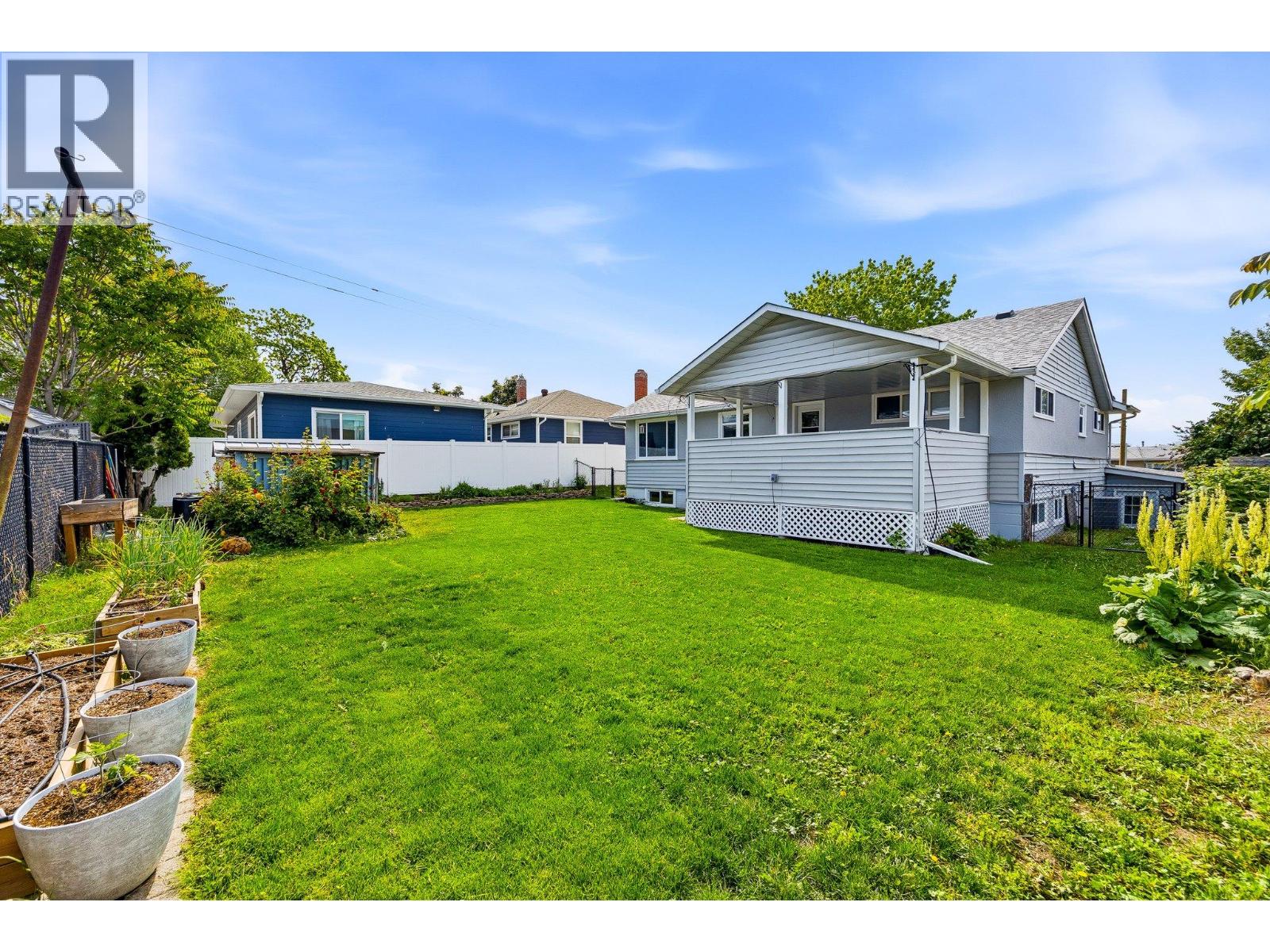 1614 Bernard Avenue, Kelowna, British Columbia  V1Y 6R9 - Photo 43 - 10384287