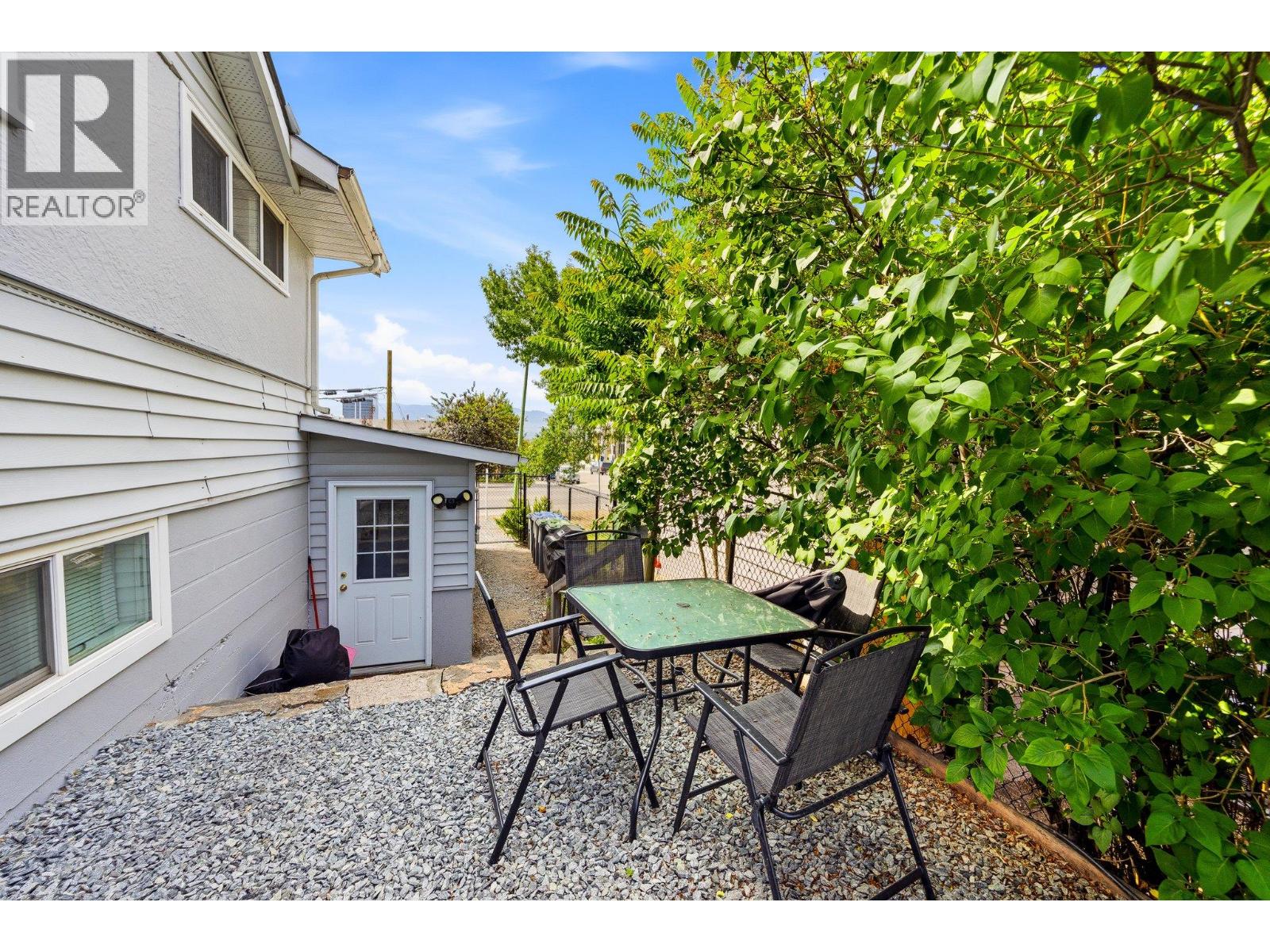 1614 Bernard Avenue, Kelowna, British Columbia  V1Y 6R9 - Photo 41 - 10384287