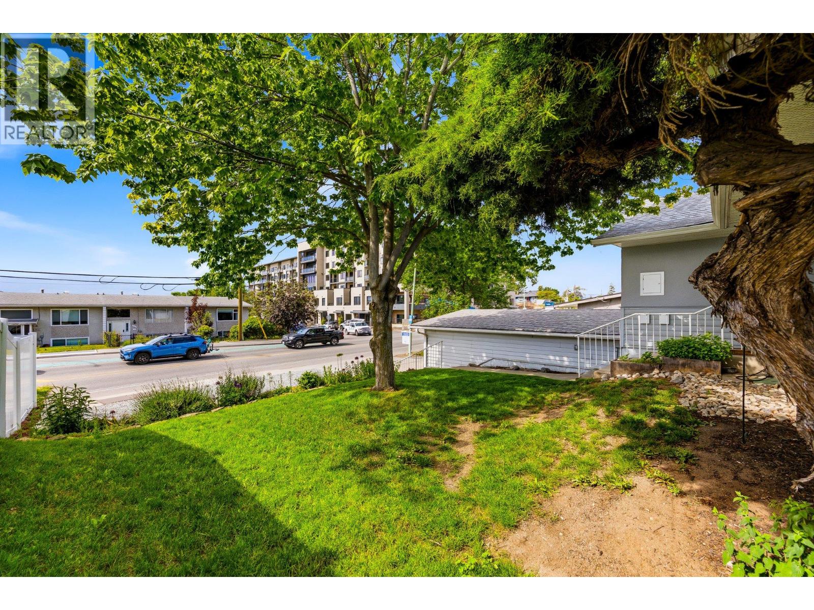 1614 Bernard Avenue, Kelowna, British Columbia  V1Y 6R9 - Photo 51 - 10384287