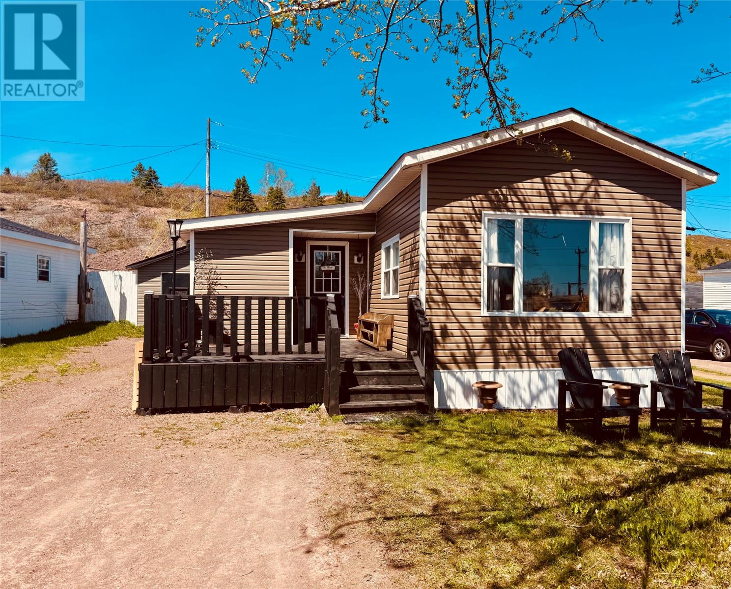 15 ROBINSON Avenue, Botwood, Newfoundland & Labrador