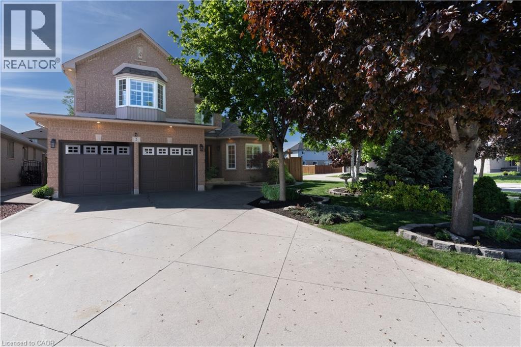 2 ORVIETO Court, Stoney Creek, Ontario