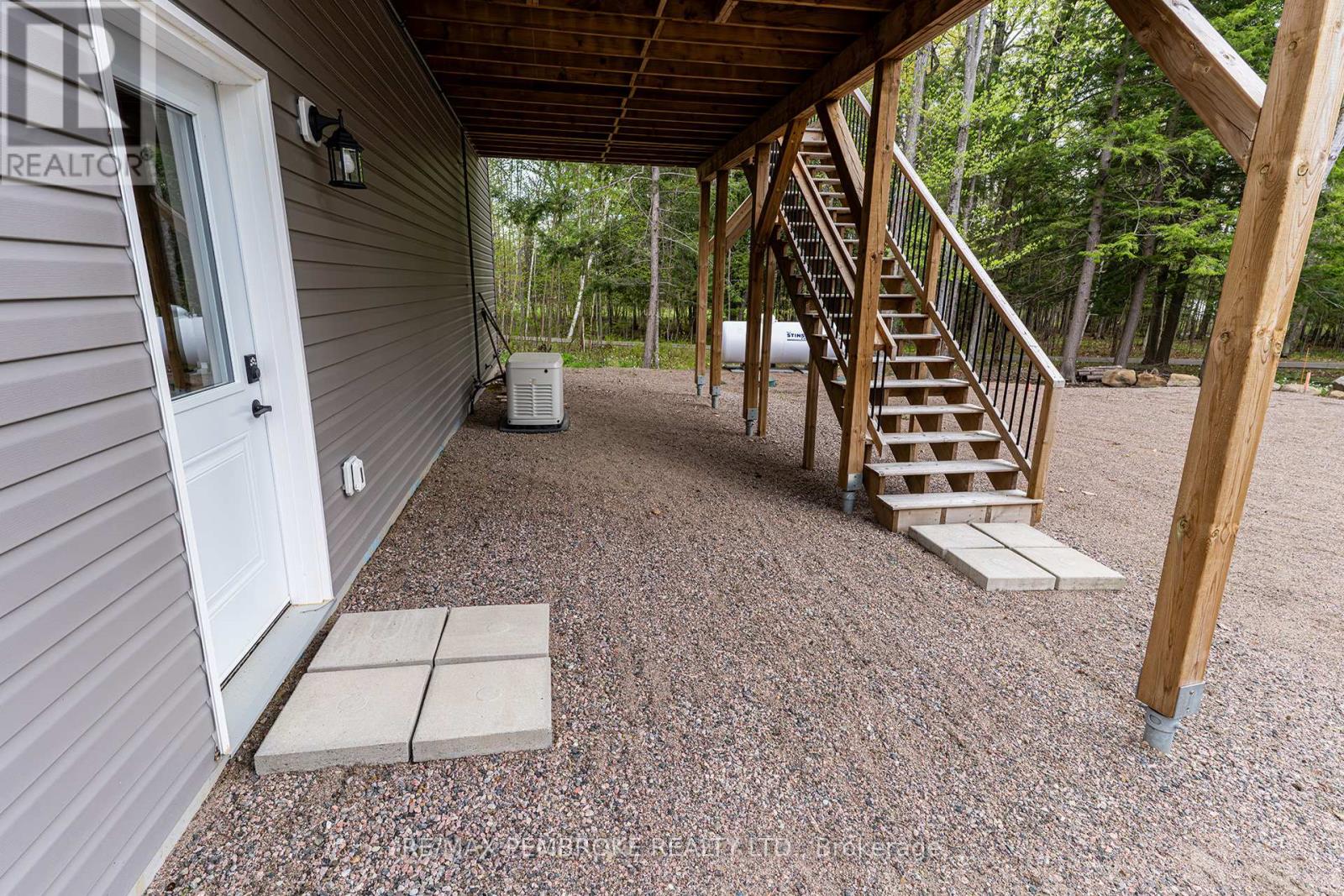 131 Island View Drive, North Algona Wilberforce, Ontario  K0J 1X0 - Photo 17 - X12948610