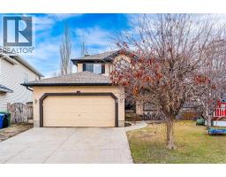 6 Douglas Woods Bay SE, Calgary, Alberta