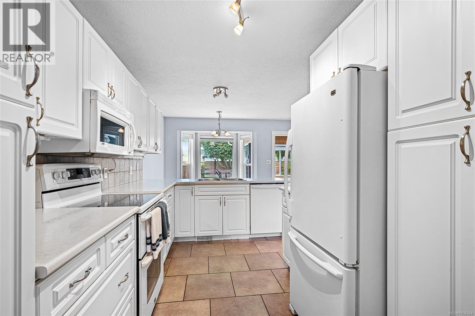 755 Ermineskin Ave, Parksville, British Columbia  V9P 2L5 - Photo 15 - 1036424
