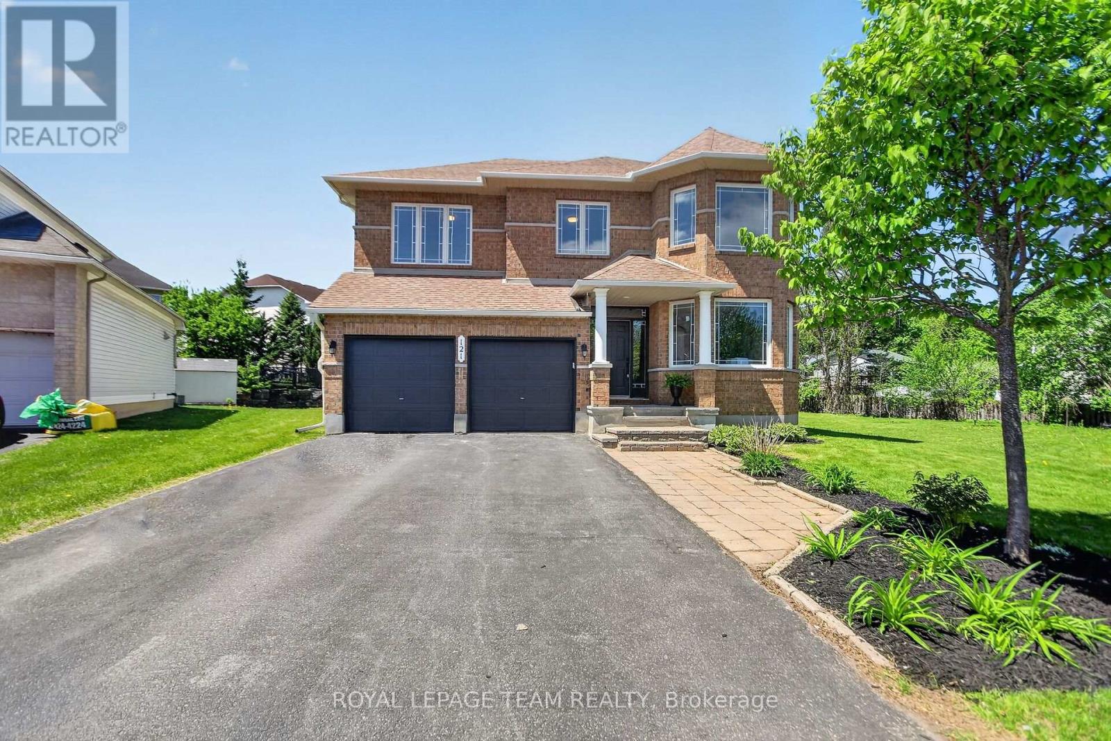 121 MUSKEGO CRESCENT, Ottawa, Ontario