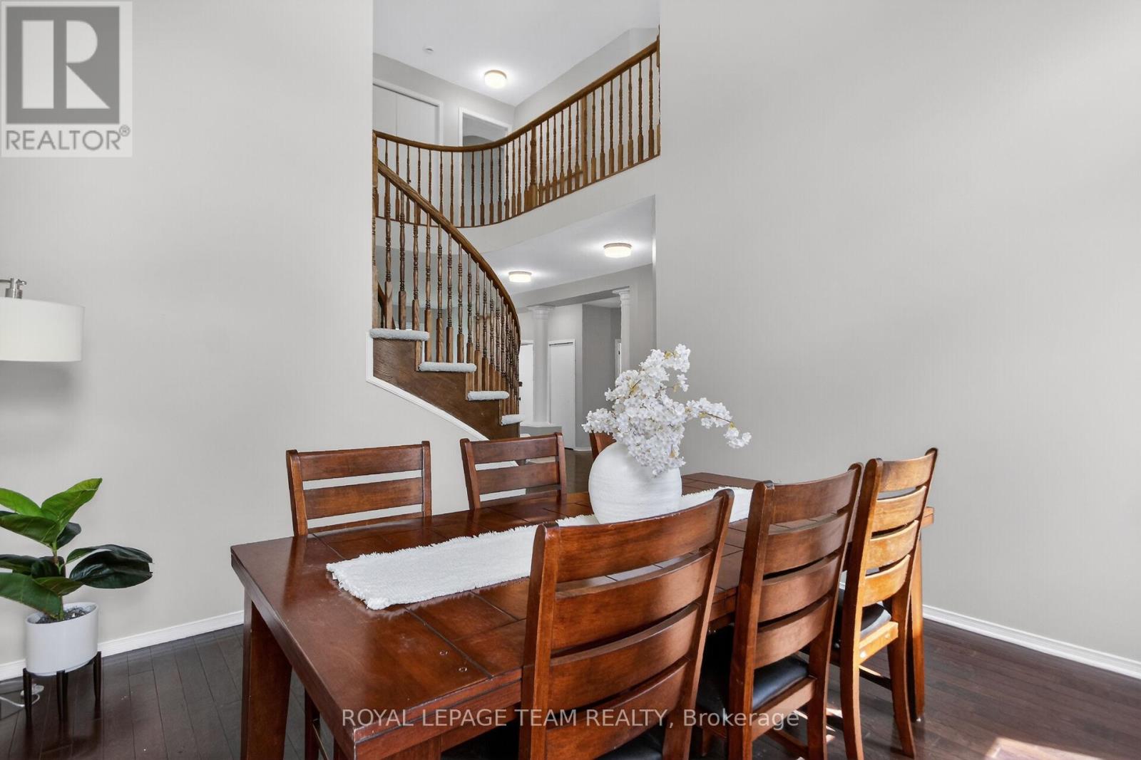 121 Muskego Crescent, Ottawa, Ontario  K2W 1H6 - Photo 12 - X13172258