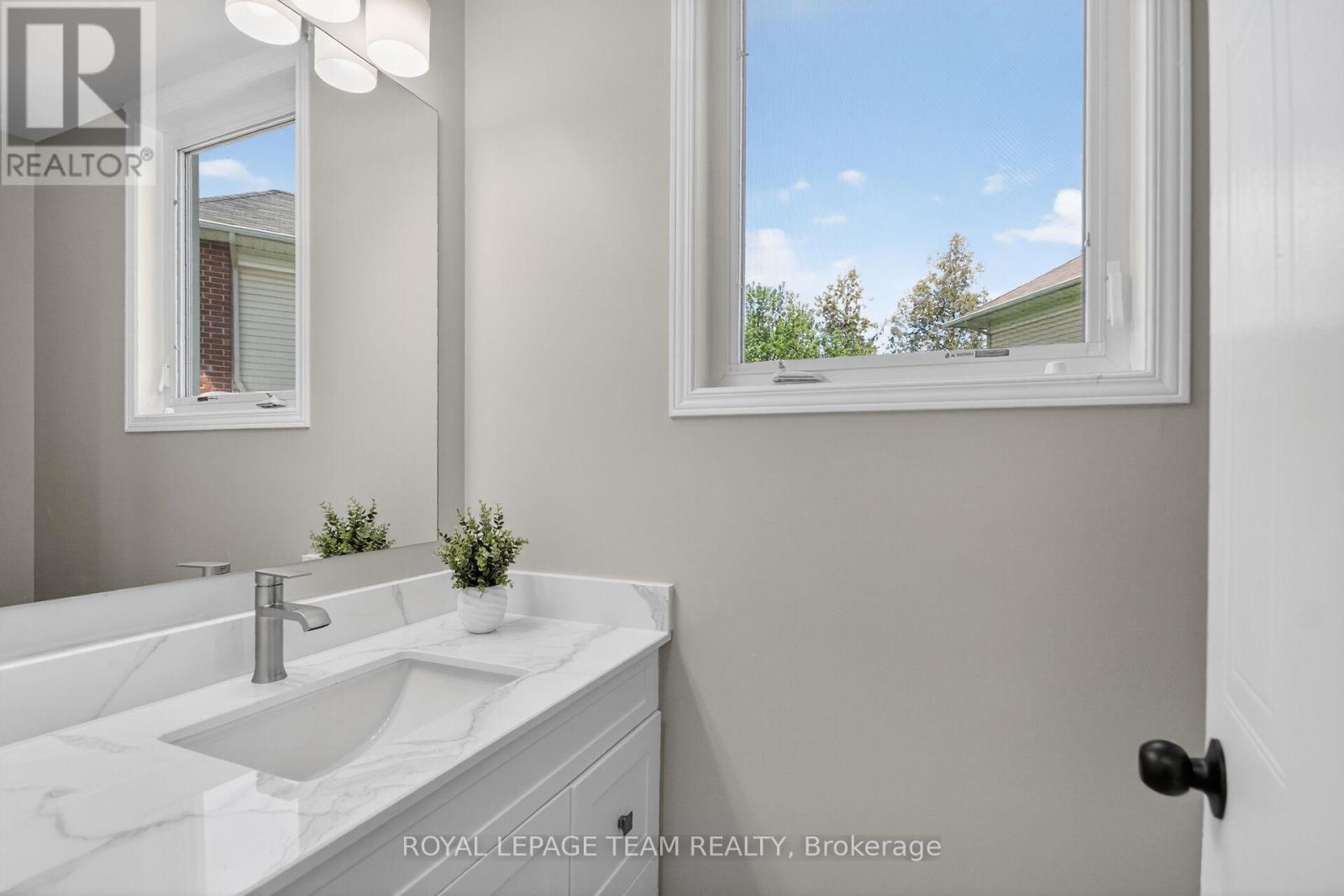 121 Muskego Crescent, Ottawa, Ontario  K2W 1H6 - Photo 28 - X13172258