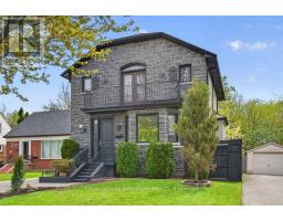 12 WILLOWHURST CRESCENT, Toronto, Ontario