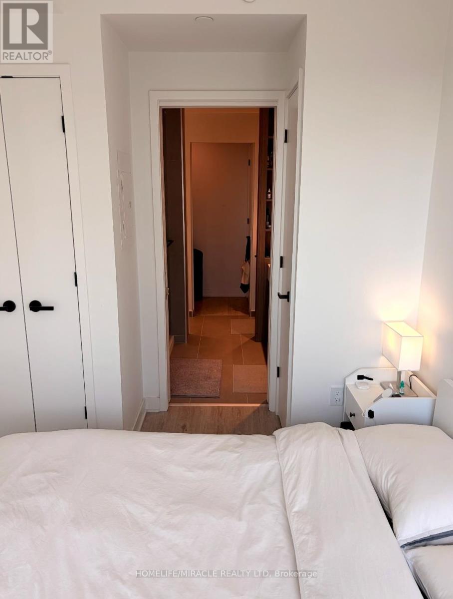 2401 - 55 Charles Street, Toronto, Ontario  M4Y 1S9 - Photo 6 - C13172280