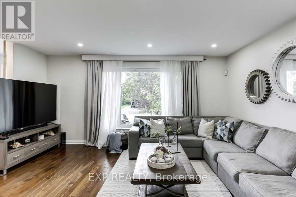 Upper - 72 Billington Crescent, Toronto, Ontario  M3A 2G6 - Photo 5 - C13172292