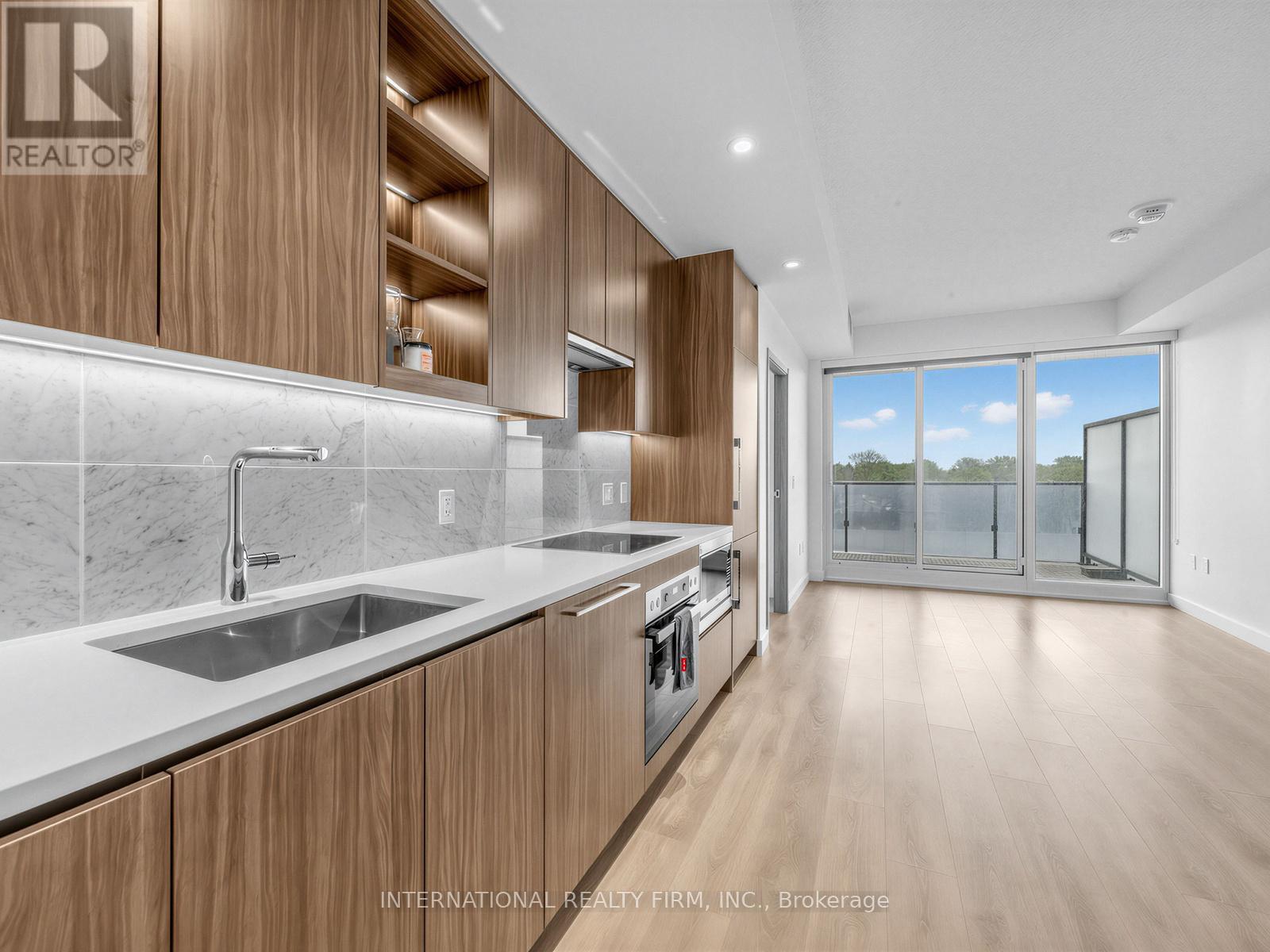 903 - 85 MCMAHON DRIVE, Toronto, Ontario