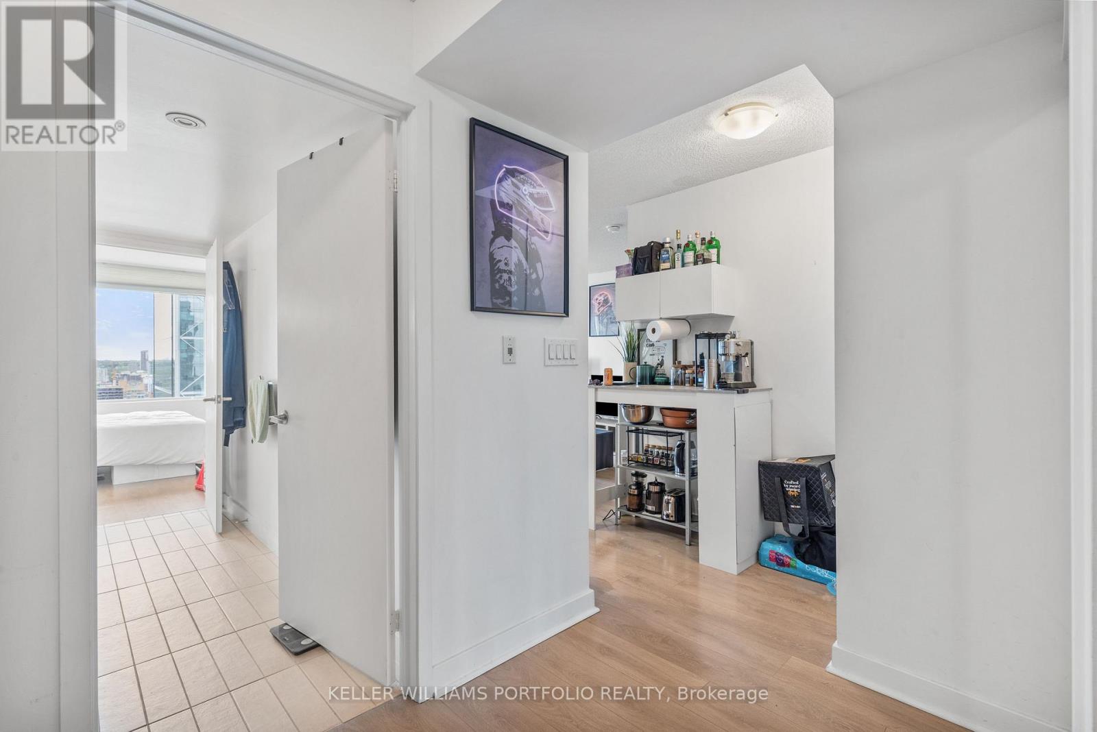 3711 - 25 Telegram Mews, Toronto, Ontario  M5V 3Z1 - Photo 7 - C13172324