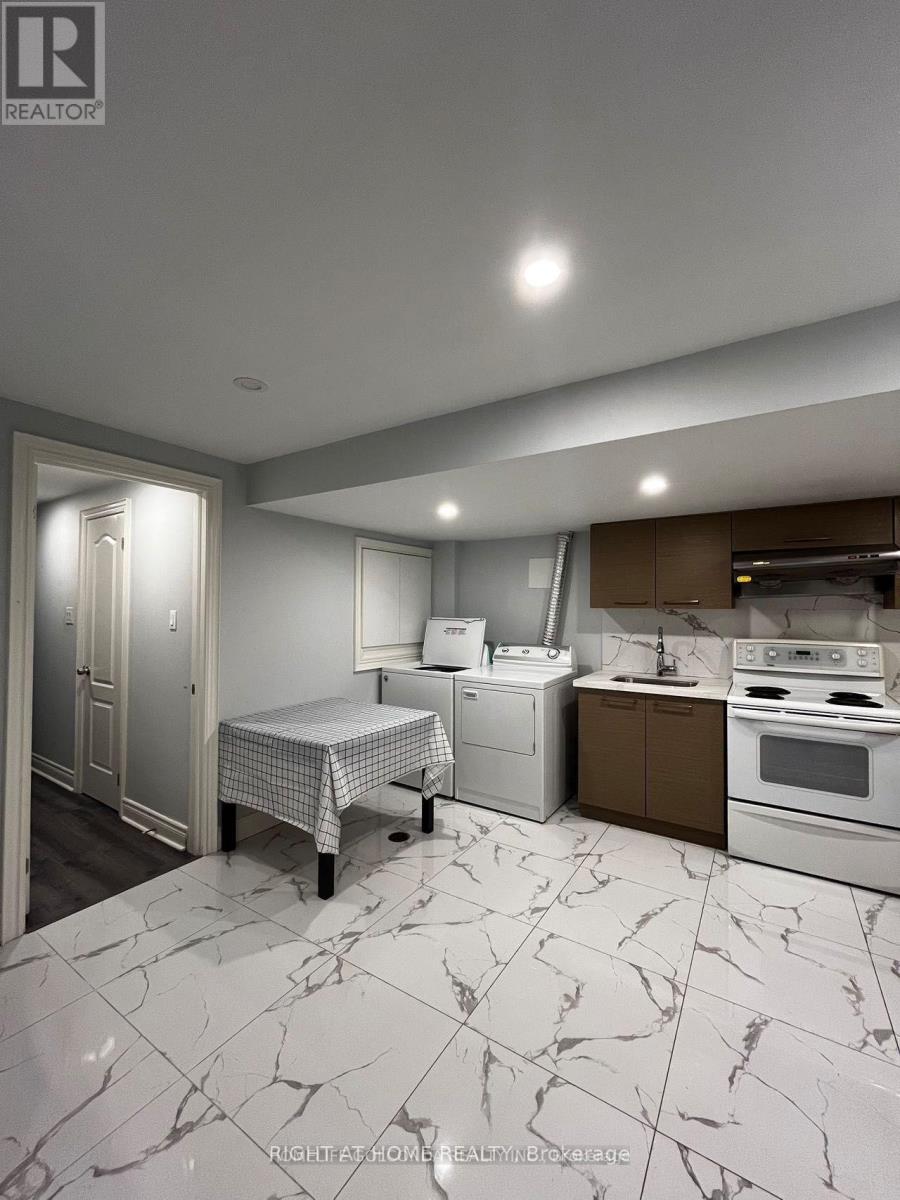 102 Seamist Crescent, Toronto, Ontario  M1V 3K4 - Photo 10 - E13172234