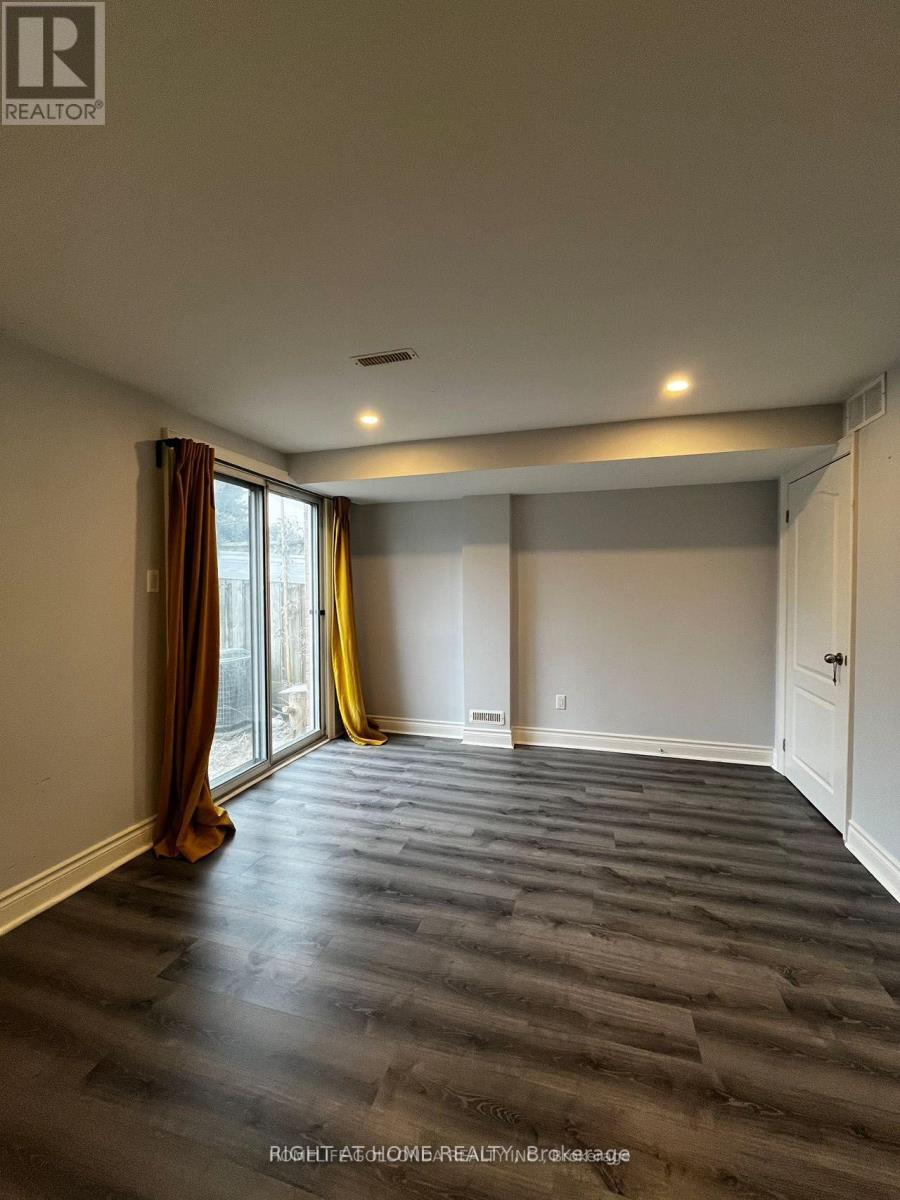 102 Seamist Crescent, Toronto, Ontario  M1V 3K4 - Photo 12 - E13172234