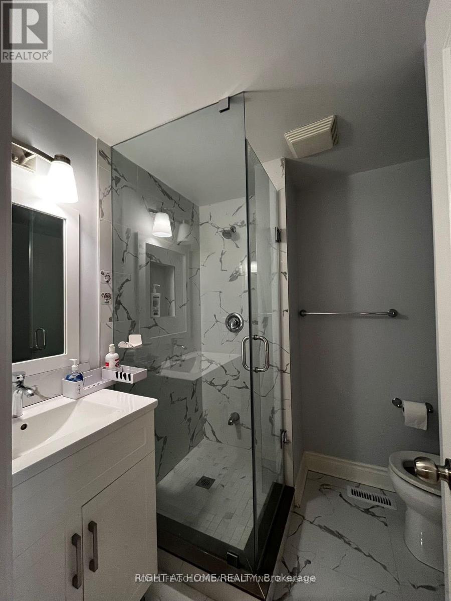 102 Seamist Crescent, Toronto, Ontario  M1V 3K4 - Photo 8 - E13172234