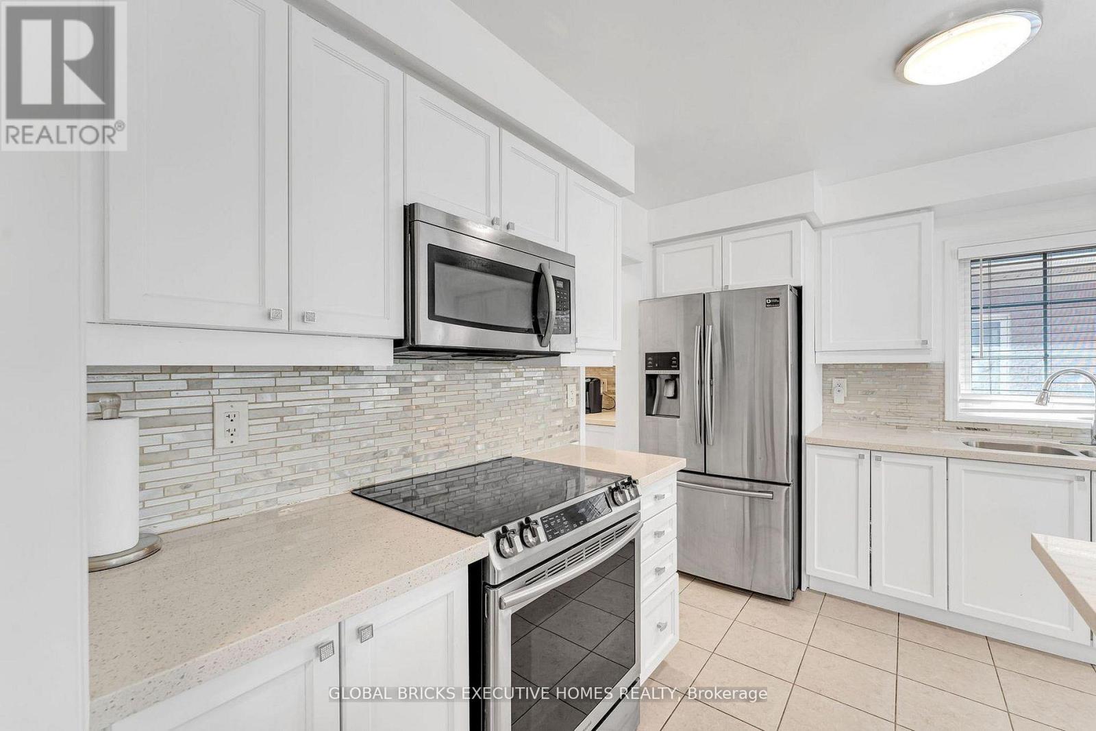2478 William Jackson Drive, Pickering, Ontario  L1X 0C3 - Photo 14 - E13172312