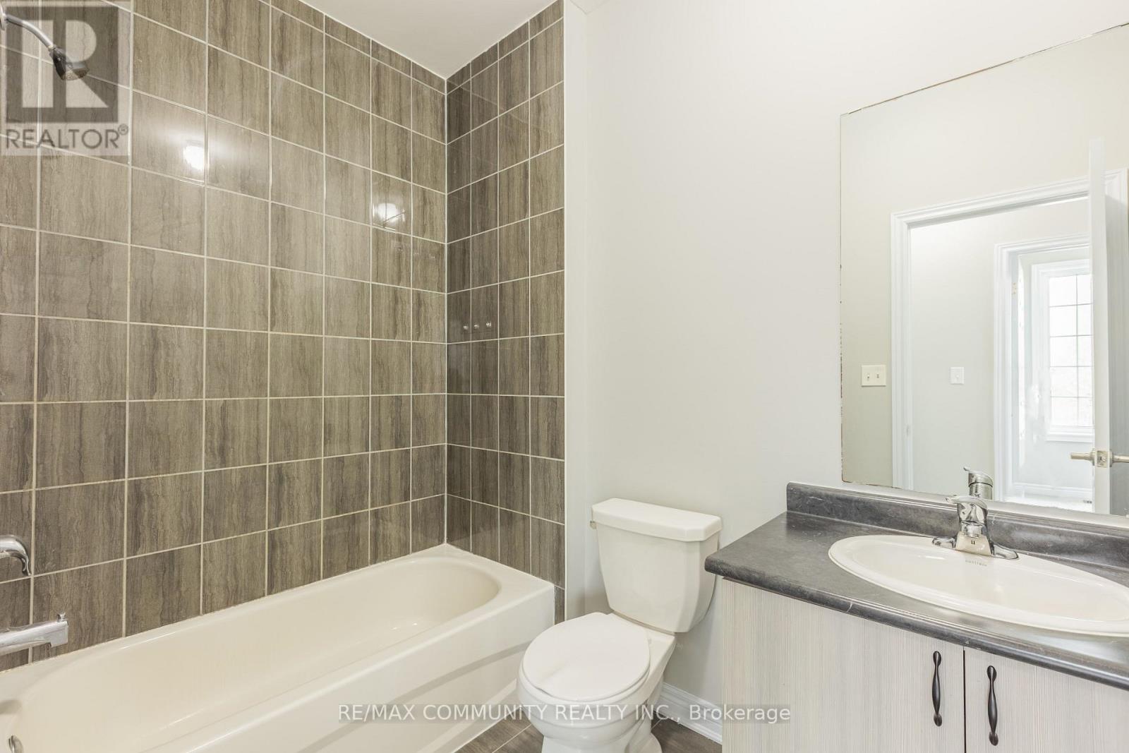 2 Titan Trail, Markham, Ontario  L3S 0E2 - Photo 30 - N13172252