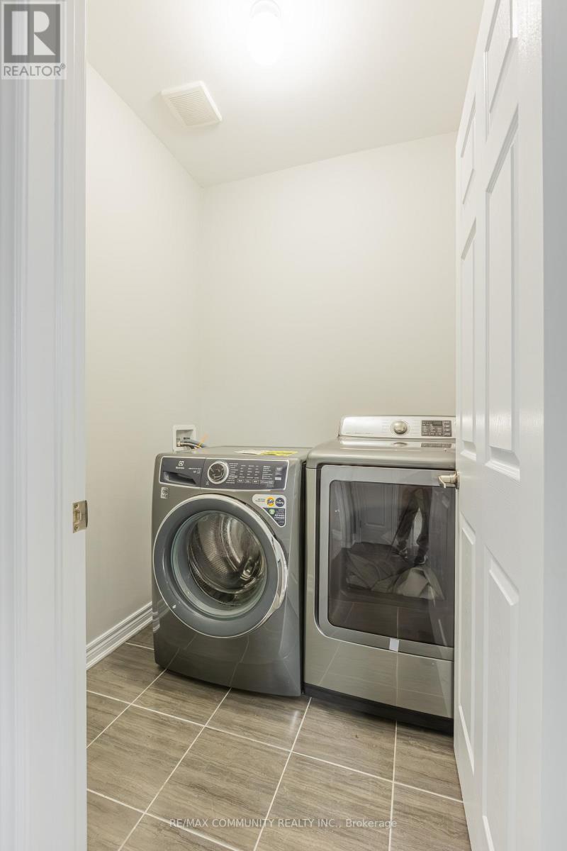 2 Titan Trail, Markham, Ontario  L3S 0E2 - Photo 34 - N13172252