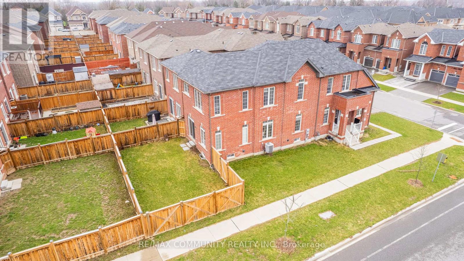 2 Titan Trail, Markham, Ontario  L3S 0E2 - Photo 42 - N13172252